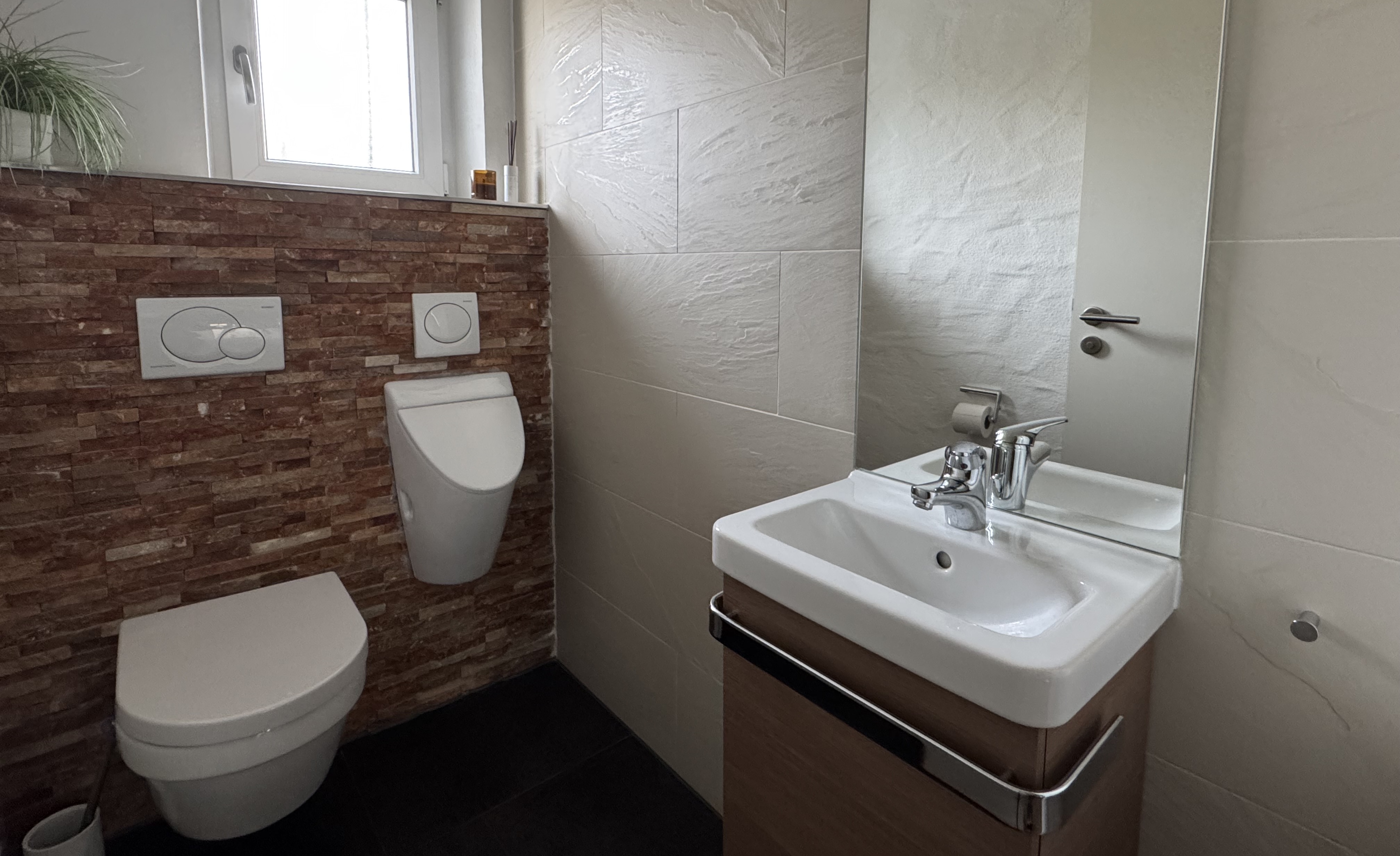 Modernes Badezimmer
